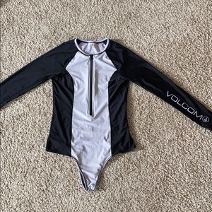 Women’s Volcom size M rashguard one piece